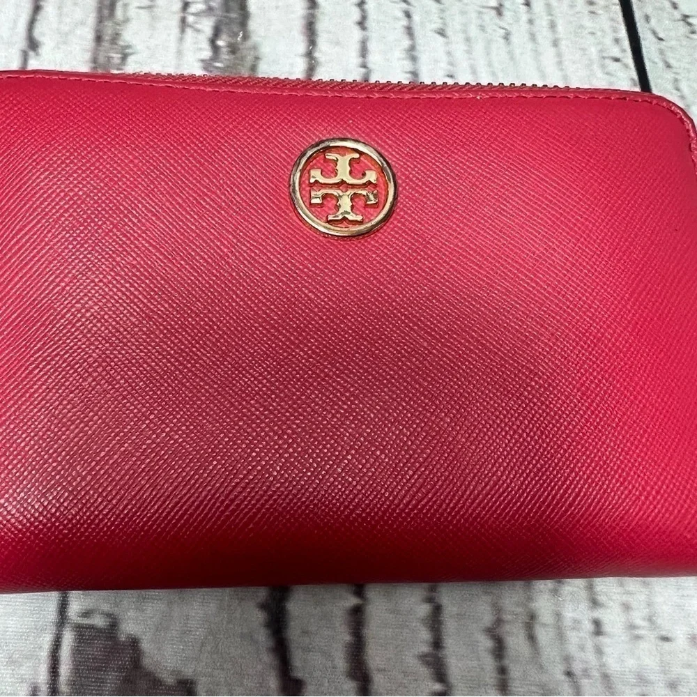 Tory Burch width depth